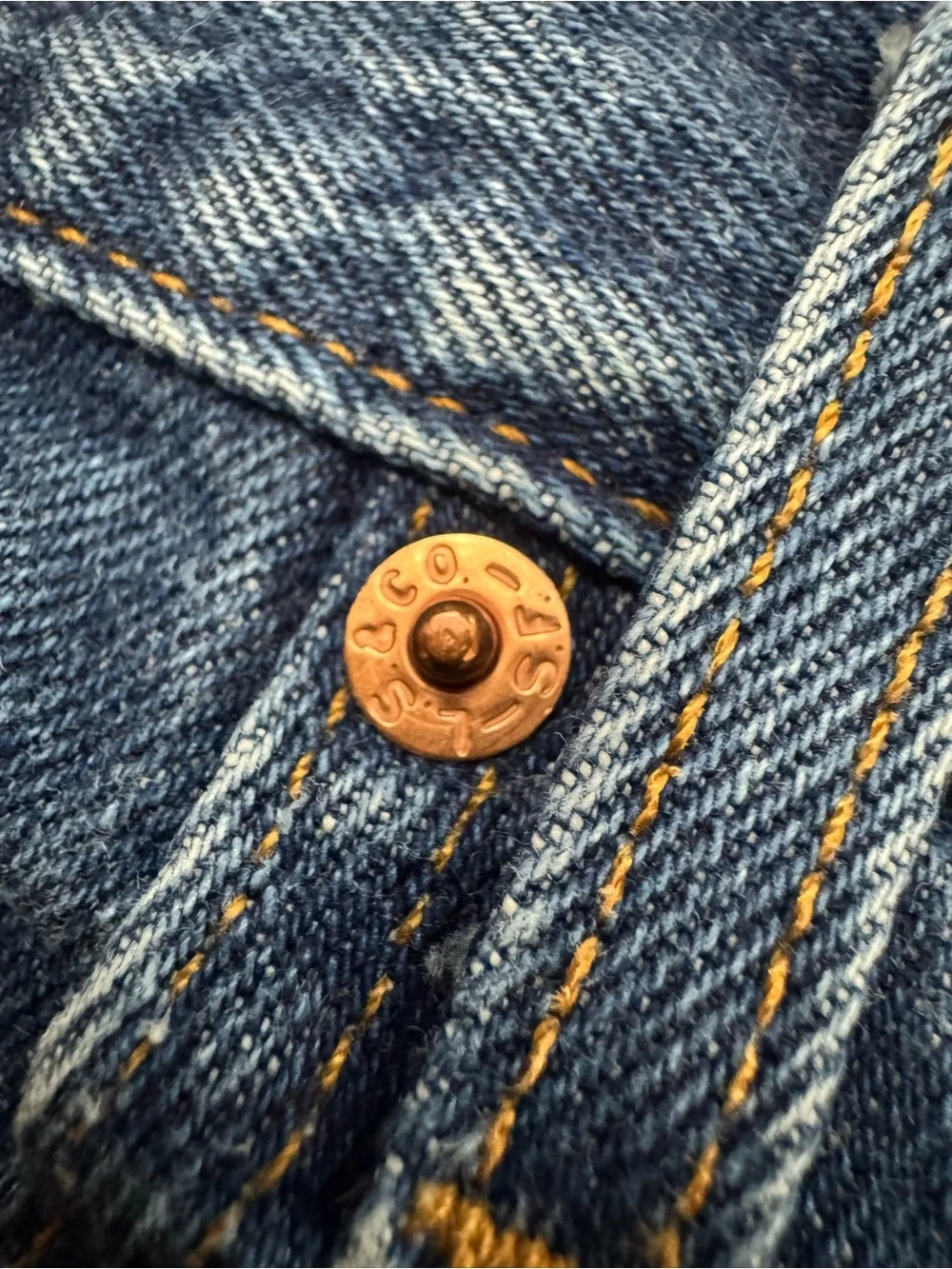 Vintage Levis 505 Jeans Mens Size 38x32 Blue Straight Leg Dark Wash 90s Retro